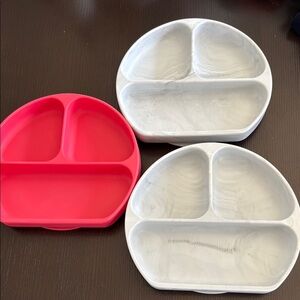 Bundle of Gender Neutral Bumkins Round Silicone Divided Suction Plates!